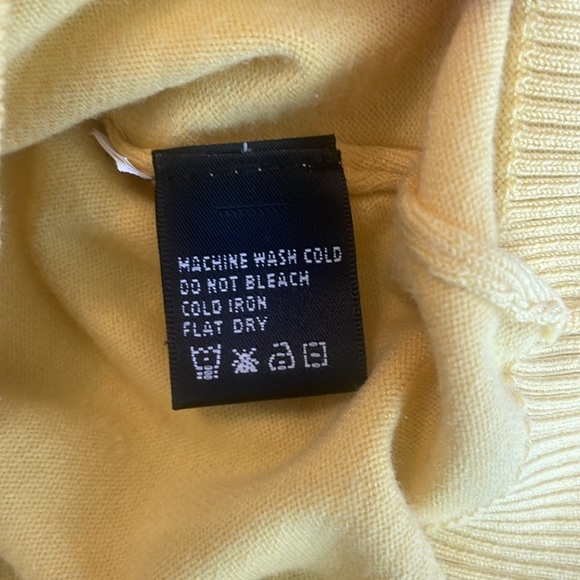 AUGUST SILK Women’s Yellow Crew Neck Tank Top Sleeveless Knit Size Small - Picture 11 of 11